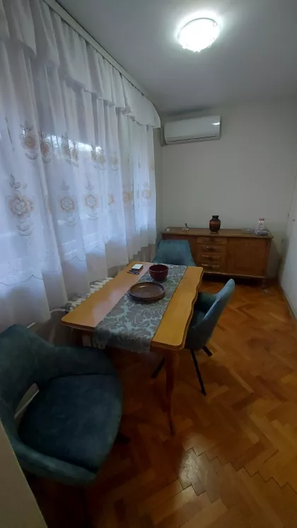 Srpskih Udarnih Brigada 9 | 4zida.rs