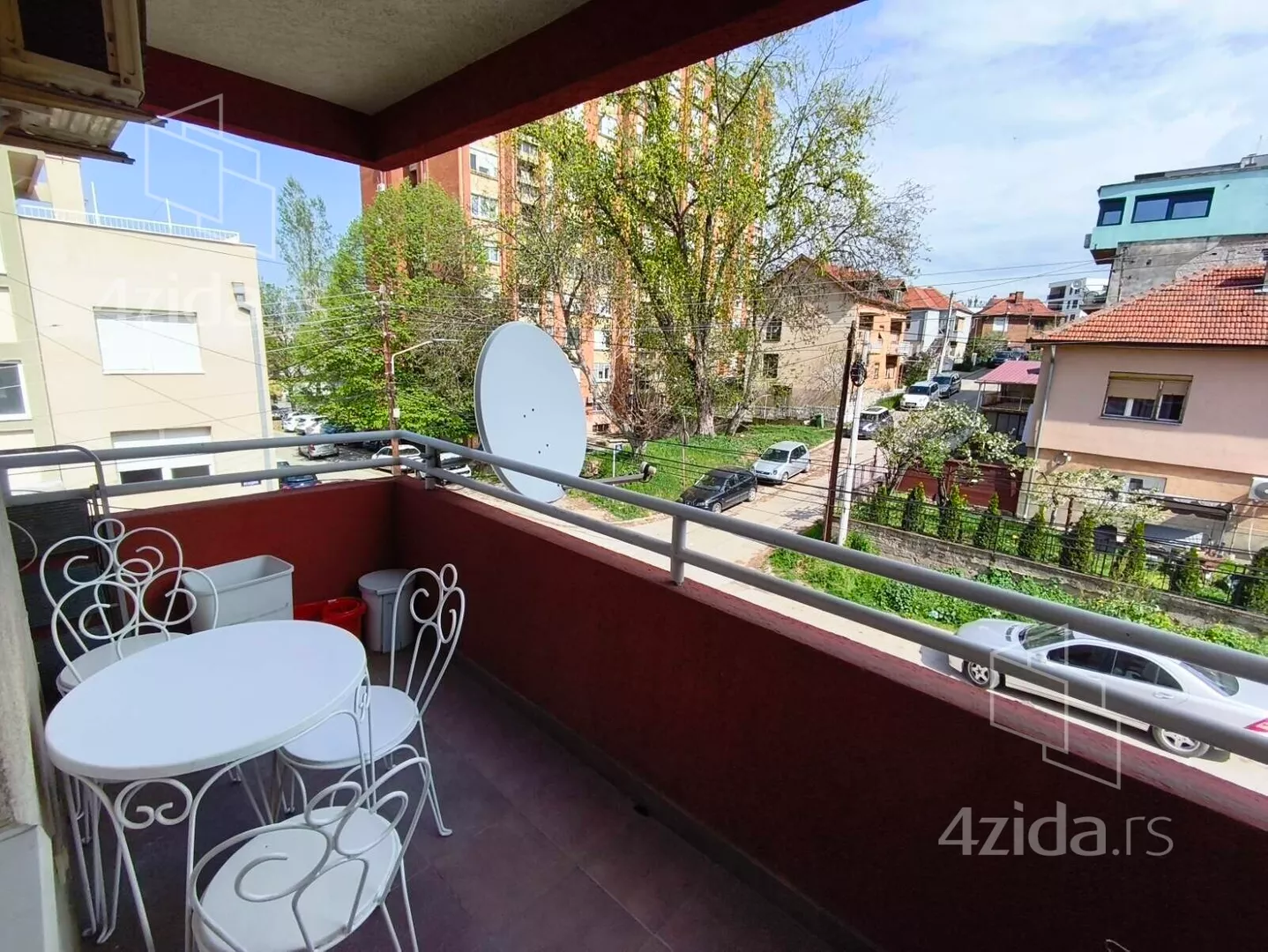 Dvoiposoban stan | 4zida