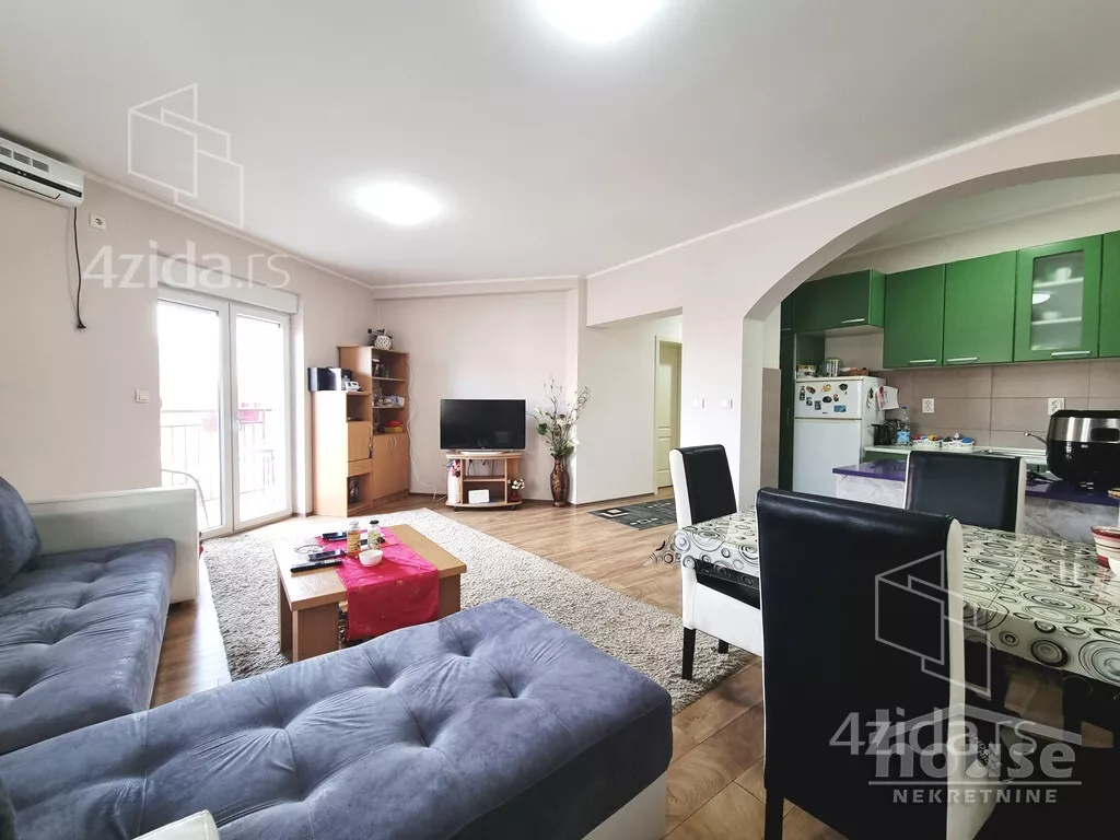 Četvorosoban stan | 4zida