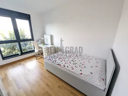 Knićaninova | 4zida.rs