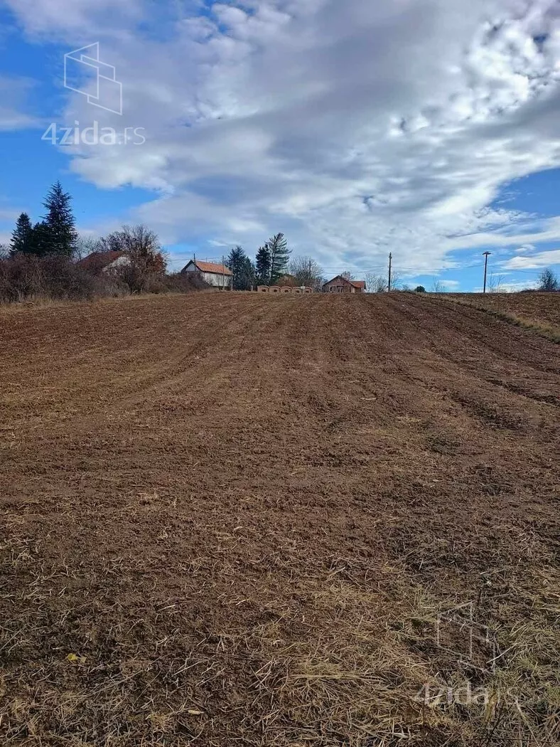 Građevinsko zemljište | 4zida