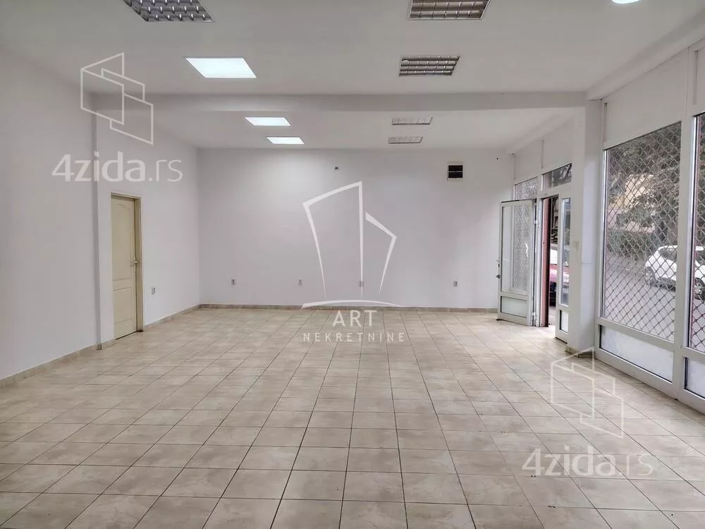 Lokal | 4zida