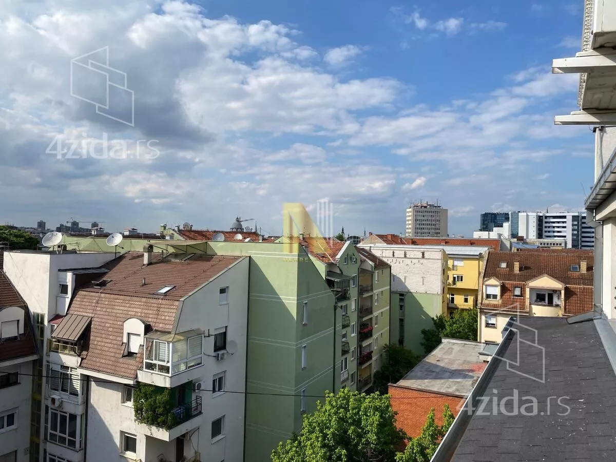 Šestosoban stan | 4zida