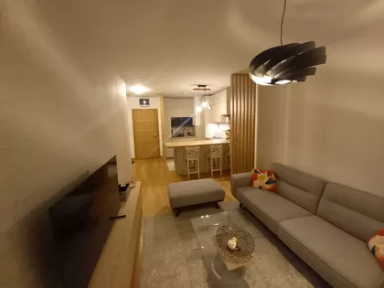 Tadije Sondermajera | 4zida.rs