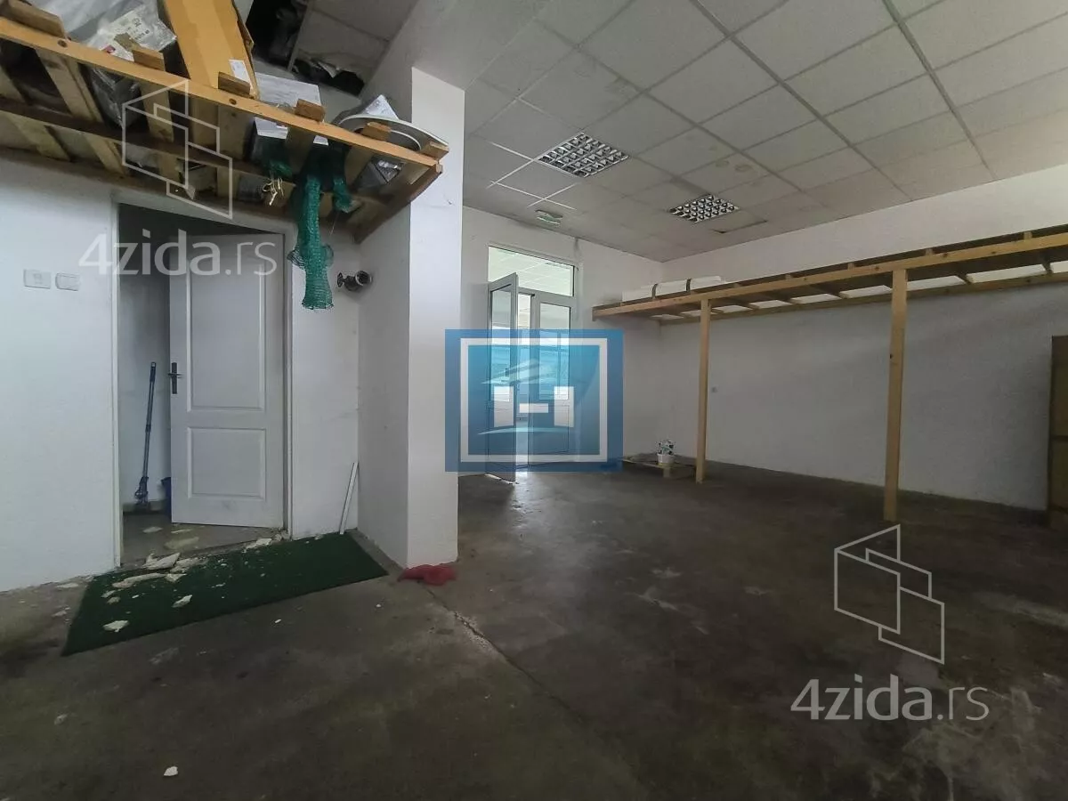 Lokal | 4zida