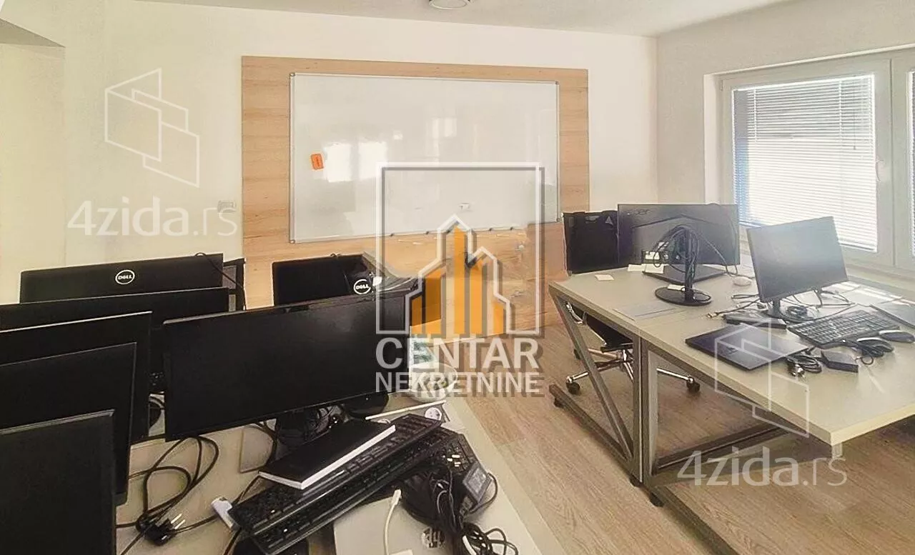 Poslovni prostor | 4zida