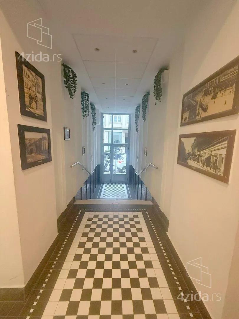 Četvoroiposoban stan | 4zida