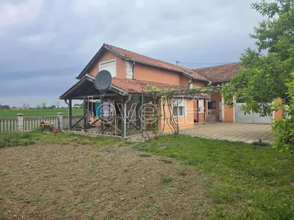 Ugrinovci | 4zida.rs