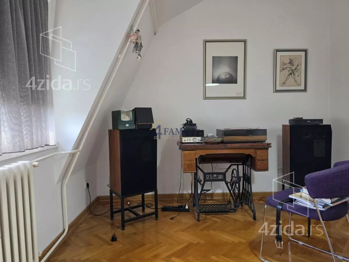 Troiposoban stan | 4zida