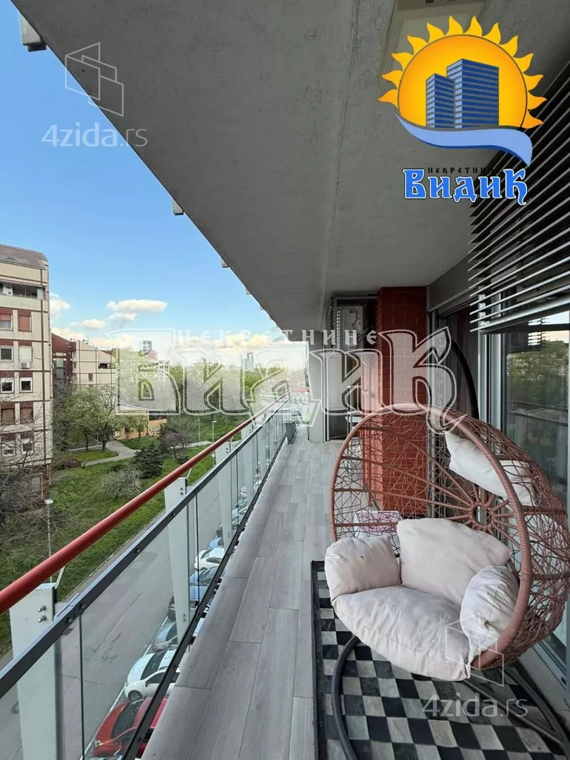 Troiposoban stan | 4zida