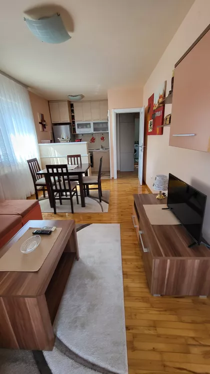 Uroša Marovića 14 | 4zida.rs