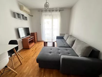 Dimitrija Tucovića 146 | 4zida.rs