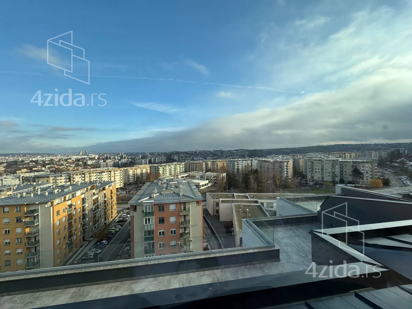 Petosoban stan | 4zida