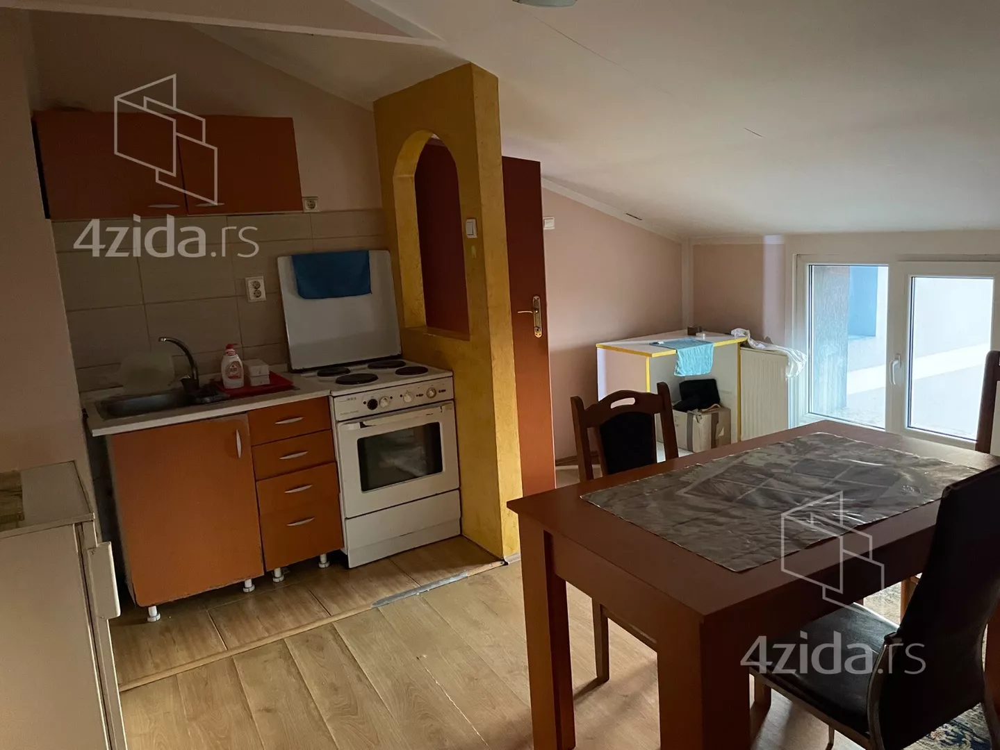 Garsonjera | 4zida
