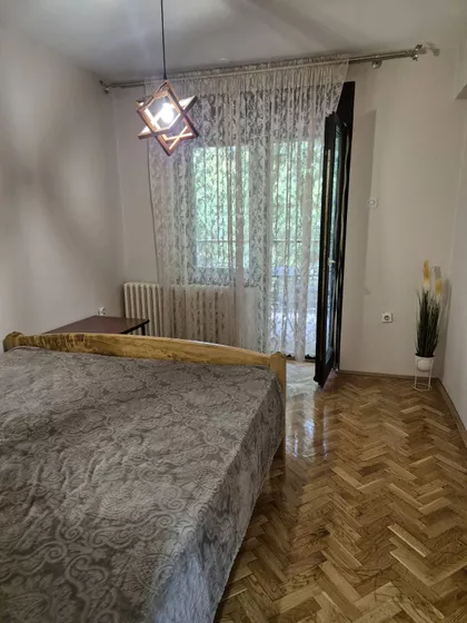 Trg Cara Jovana Nenada 3 | 4zida.rs