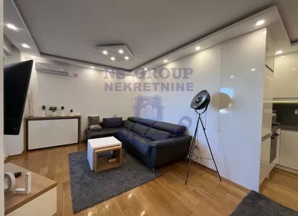 Braće Ribnikar | 4zida.rs