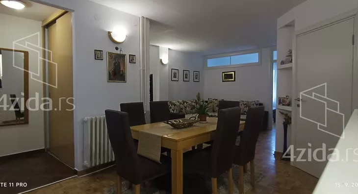 Troiposoban stan | 4zida