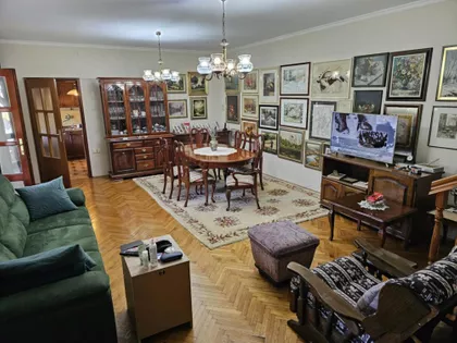 Mali Radanovac | 4zida.rs