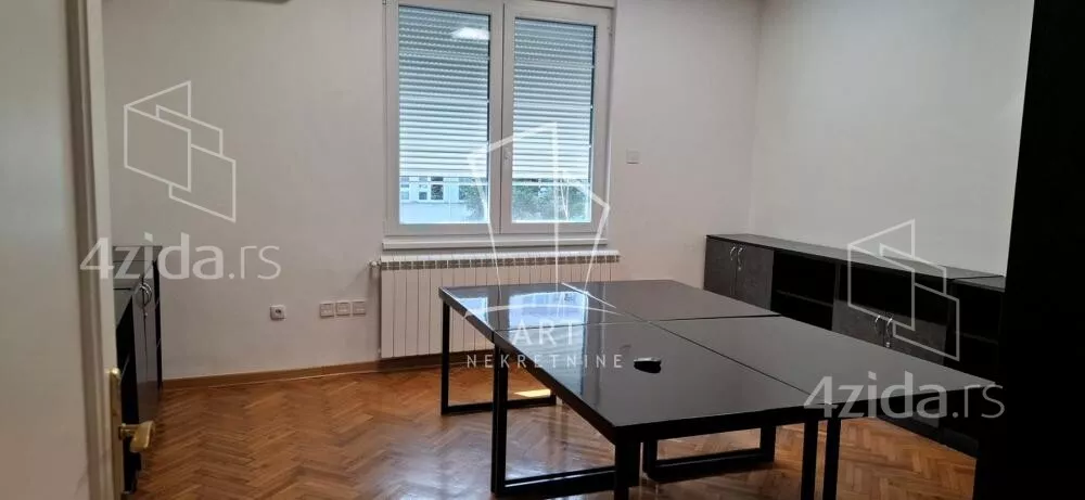 Kancelarija | 4zida