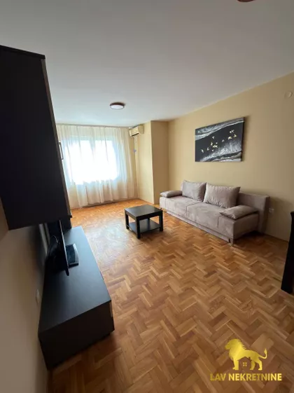 BULEVAR EVROPE | 4zida.rs