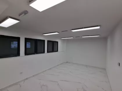 Lovćenska 6A | 4zida.rs