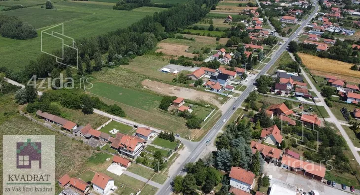 Plac | 4zida