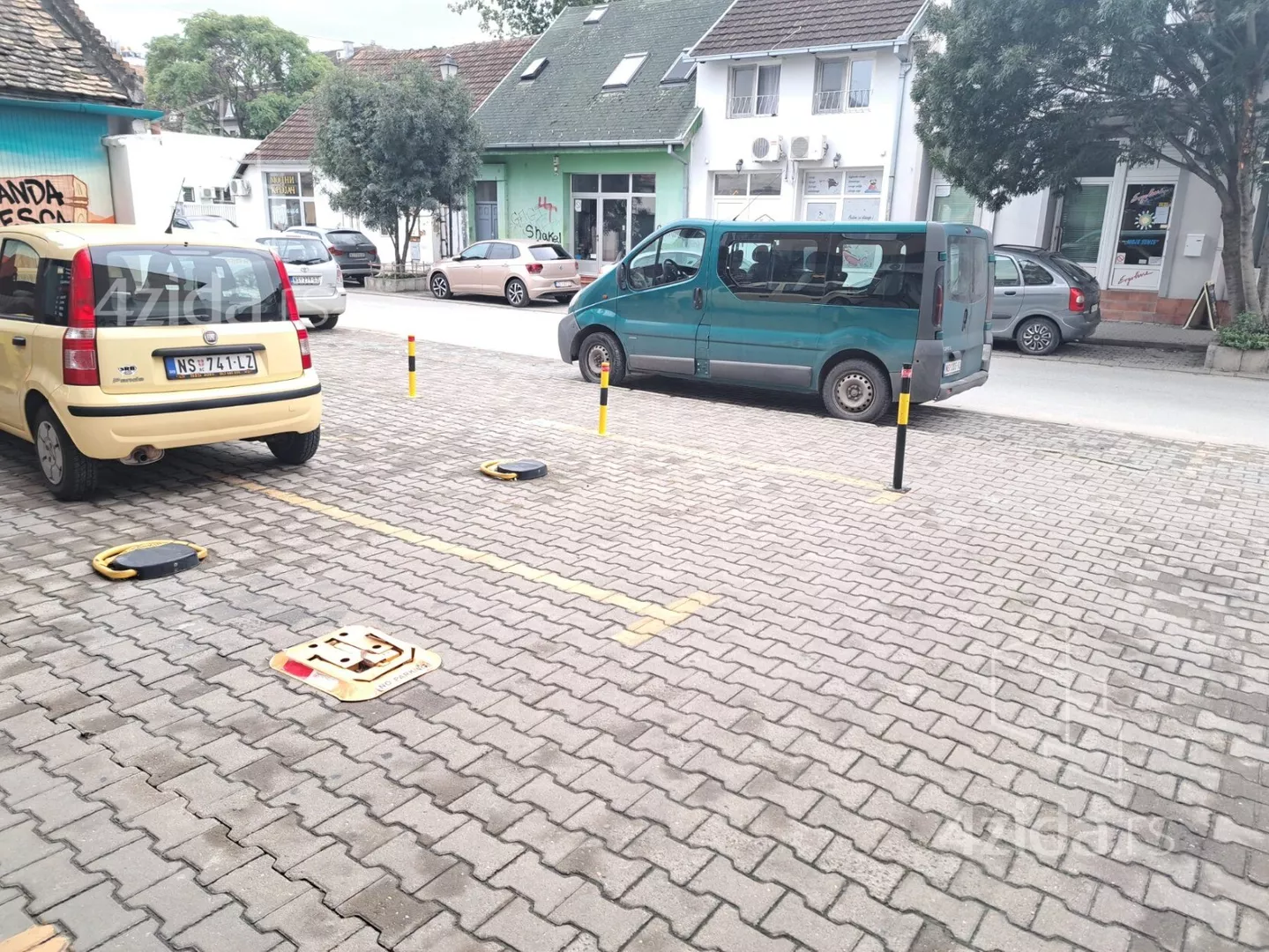 Parking | 4zida