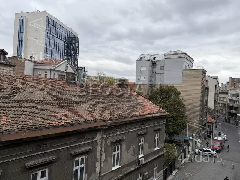 Šestosoban stan | 4zida