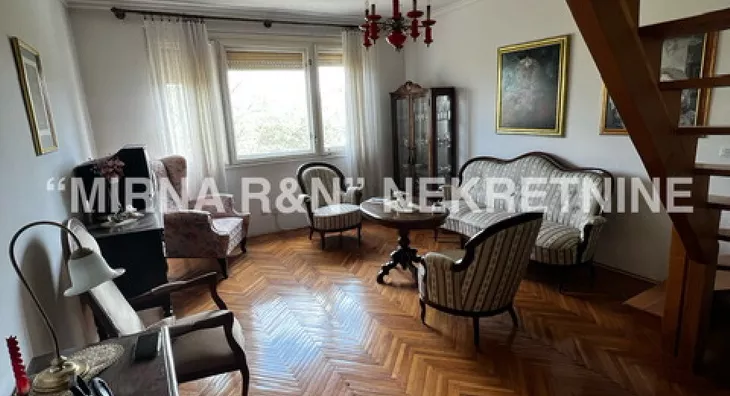 Četvoroiposoban stan | 4zida