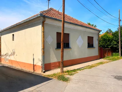Lička 75 | 4zida.rs