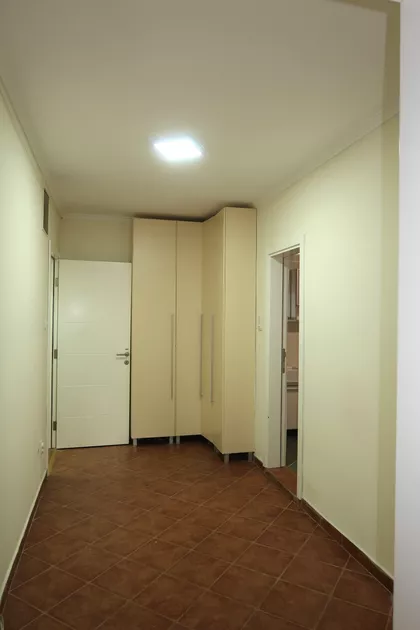 Luke Vojvodića 4Đ | 4zida.rs
