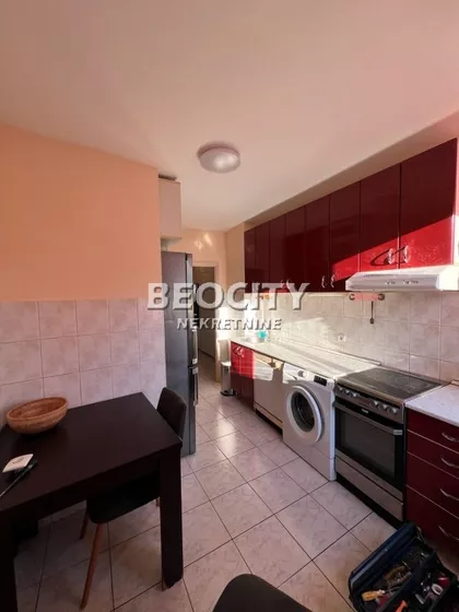 Karađorđev trg | 4zida.rs