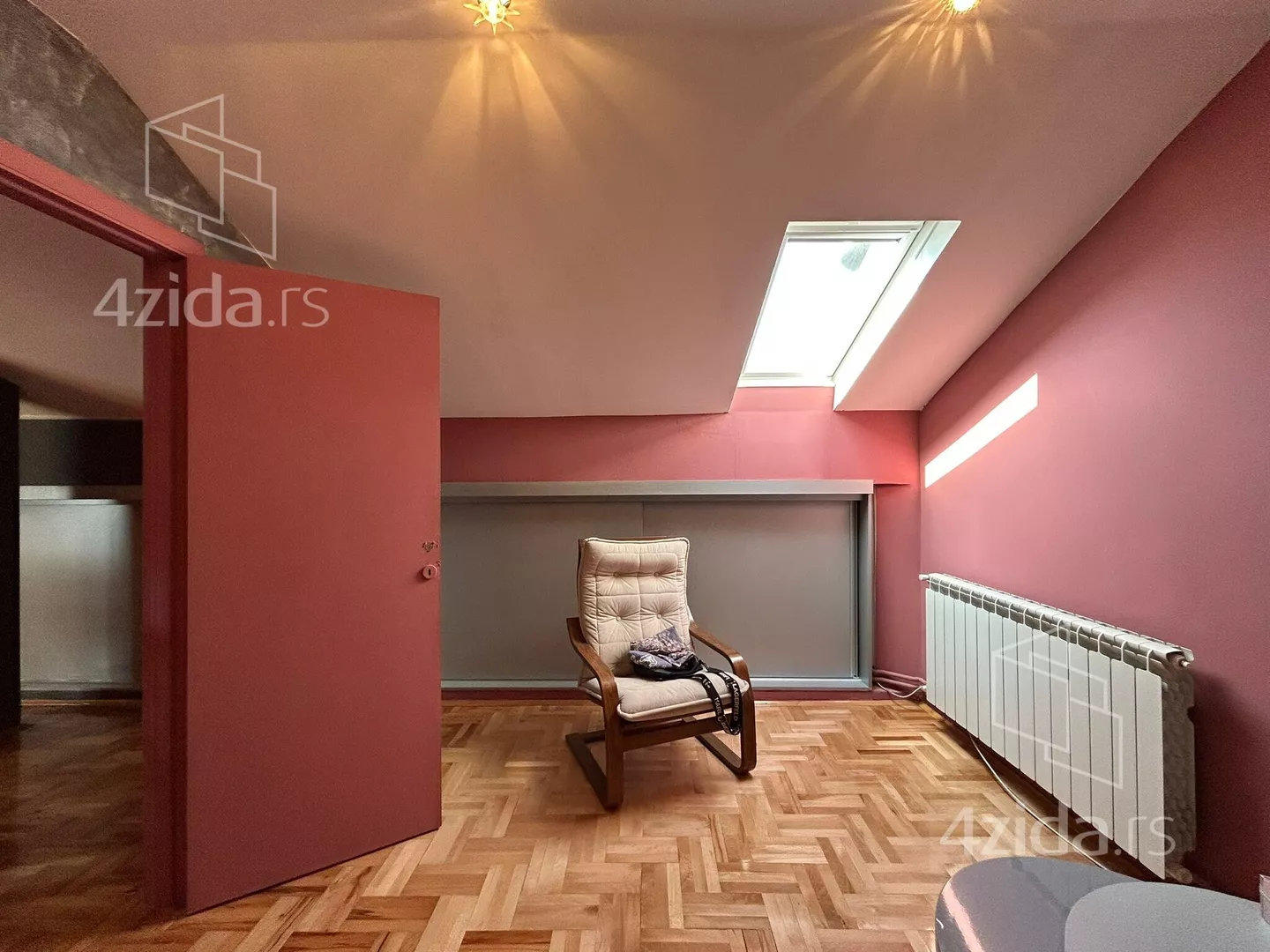 Četvoroiposoban stan | 4zida