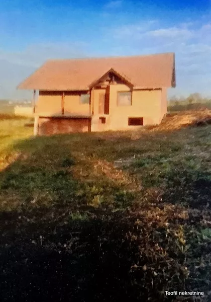 Milenije Ivanović | 4zida.rs