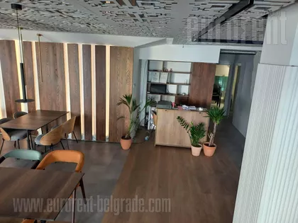 KNEZ MIHAILOVA | 4zida.rs