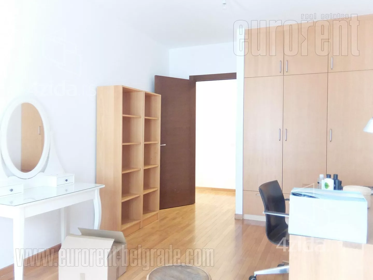 Šestosoban stan | 4zida