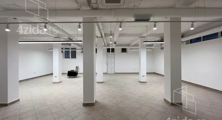 Poslovni prostor | 4zida
