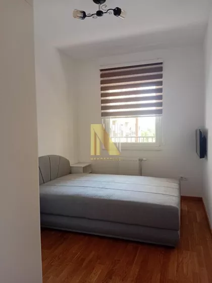 Cara Dušana | 4zida.rs