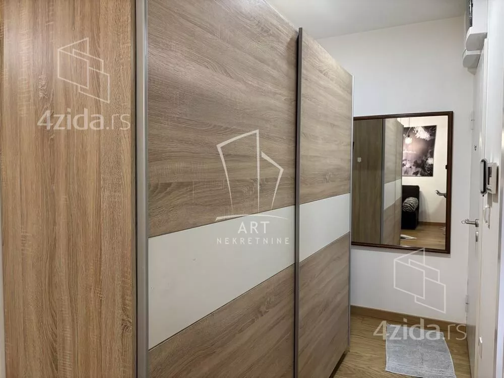 Garsonjera | 4zida