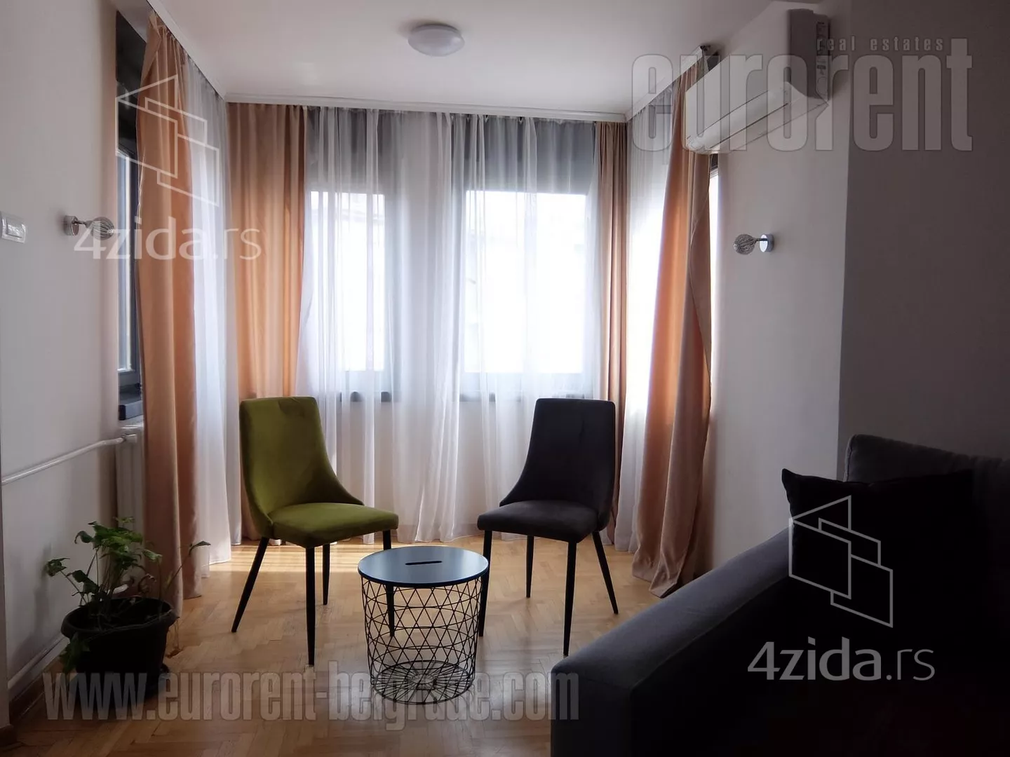 Troiposoban stan | 4zida