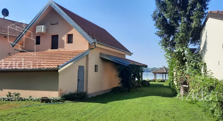 Turistički objekat | 4zida