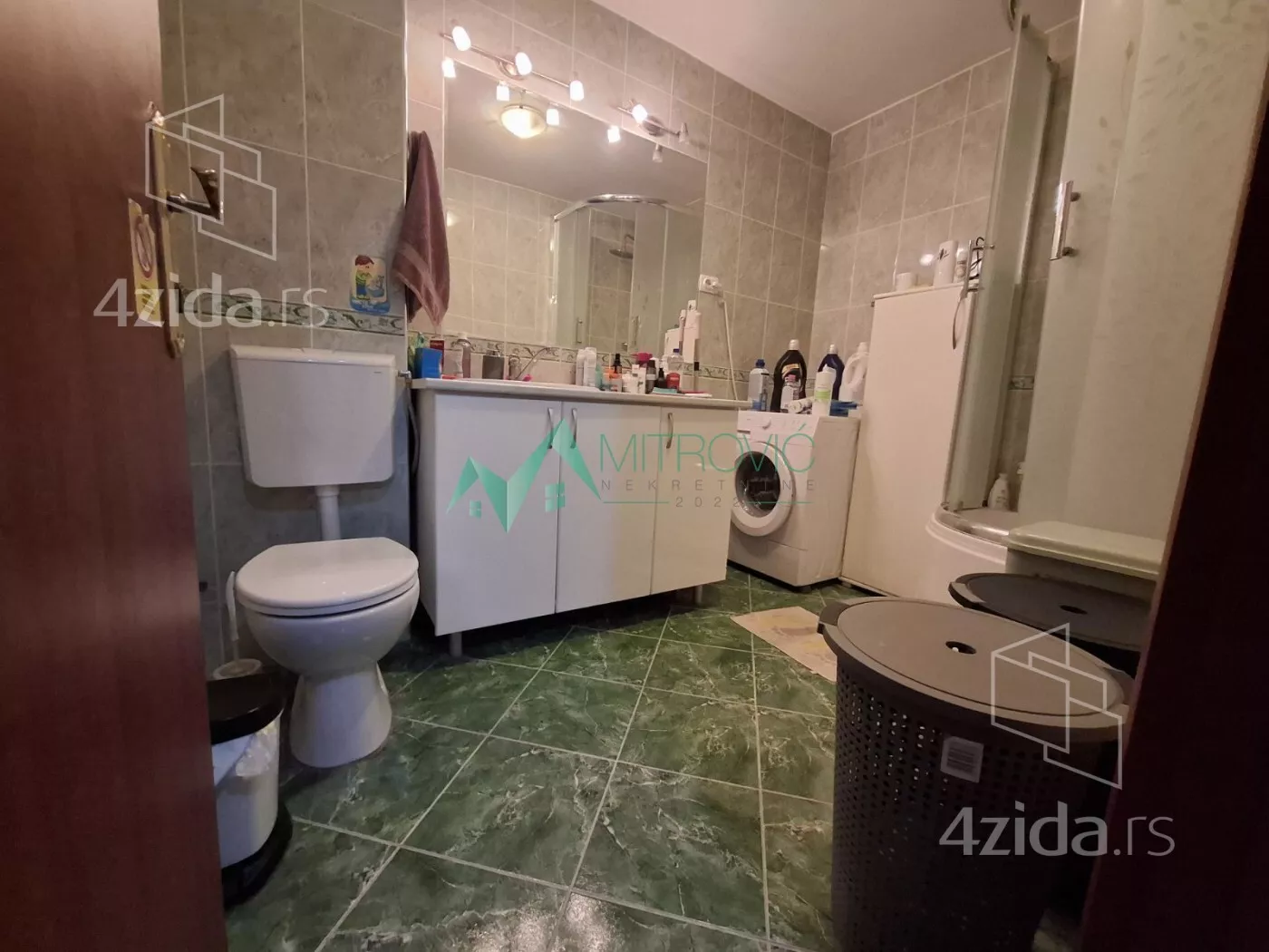 Petosoban stan | 4zida