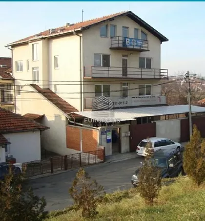 Crikvenička | 4zida.rs