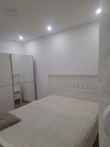 Trg Fontana 20/3 | 4zida.rs