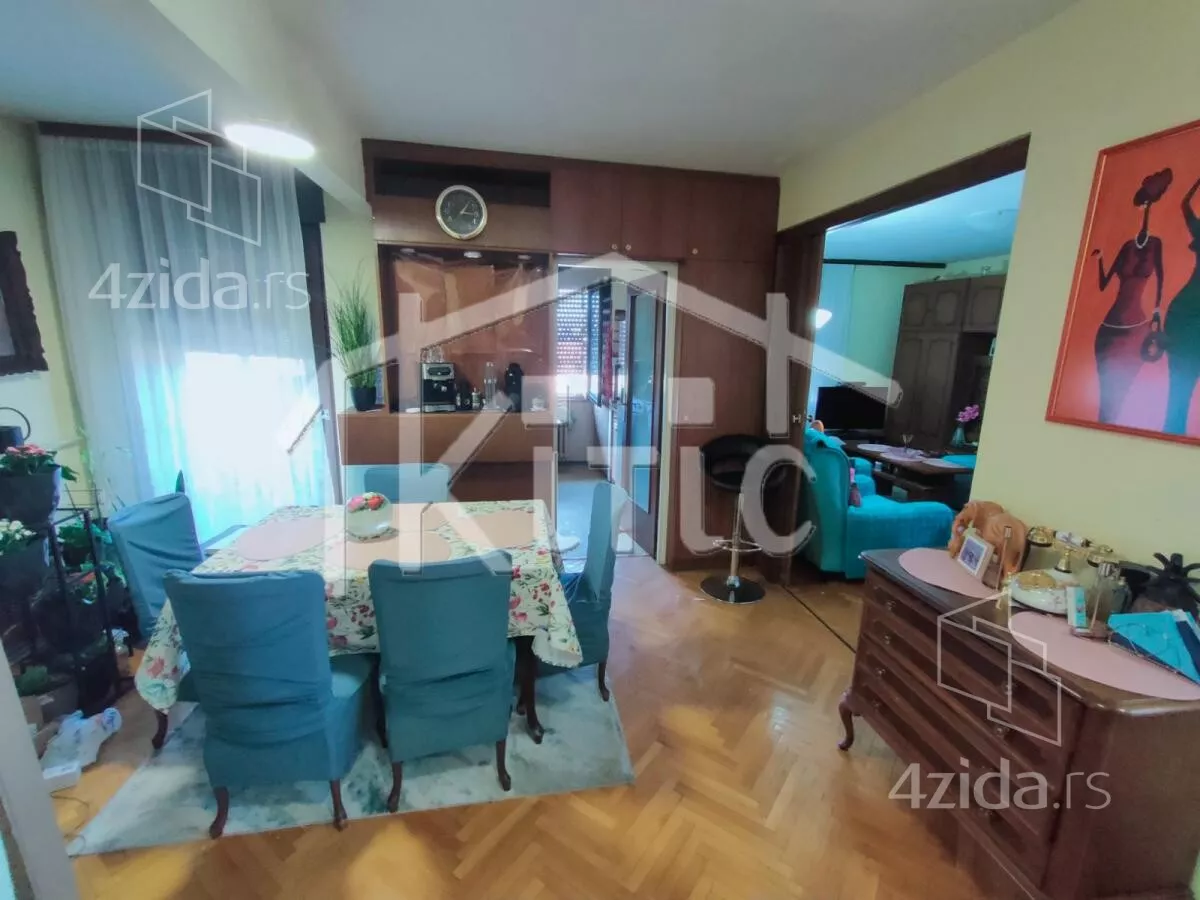 Troiposoban stan | 4zida
