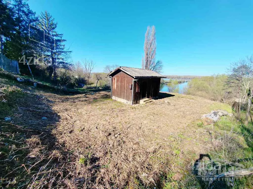 Plac | 4zida