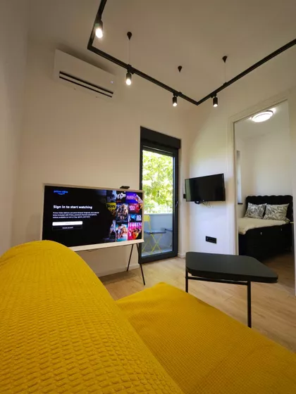 CARA DUSANA | 4zida.rs