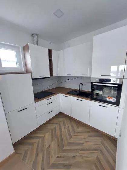 Sremska Kamenica | 4zida.rs