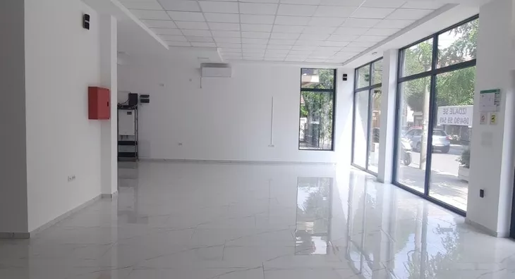 Lokal | 4zida