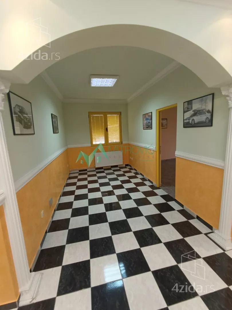 Poslovni prostor | 4zida